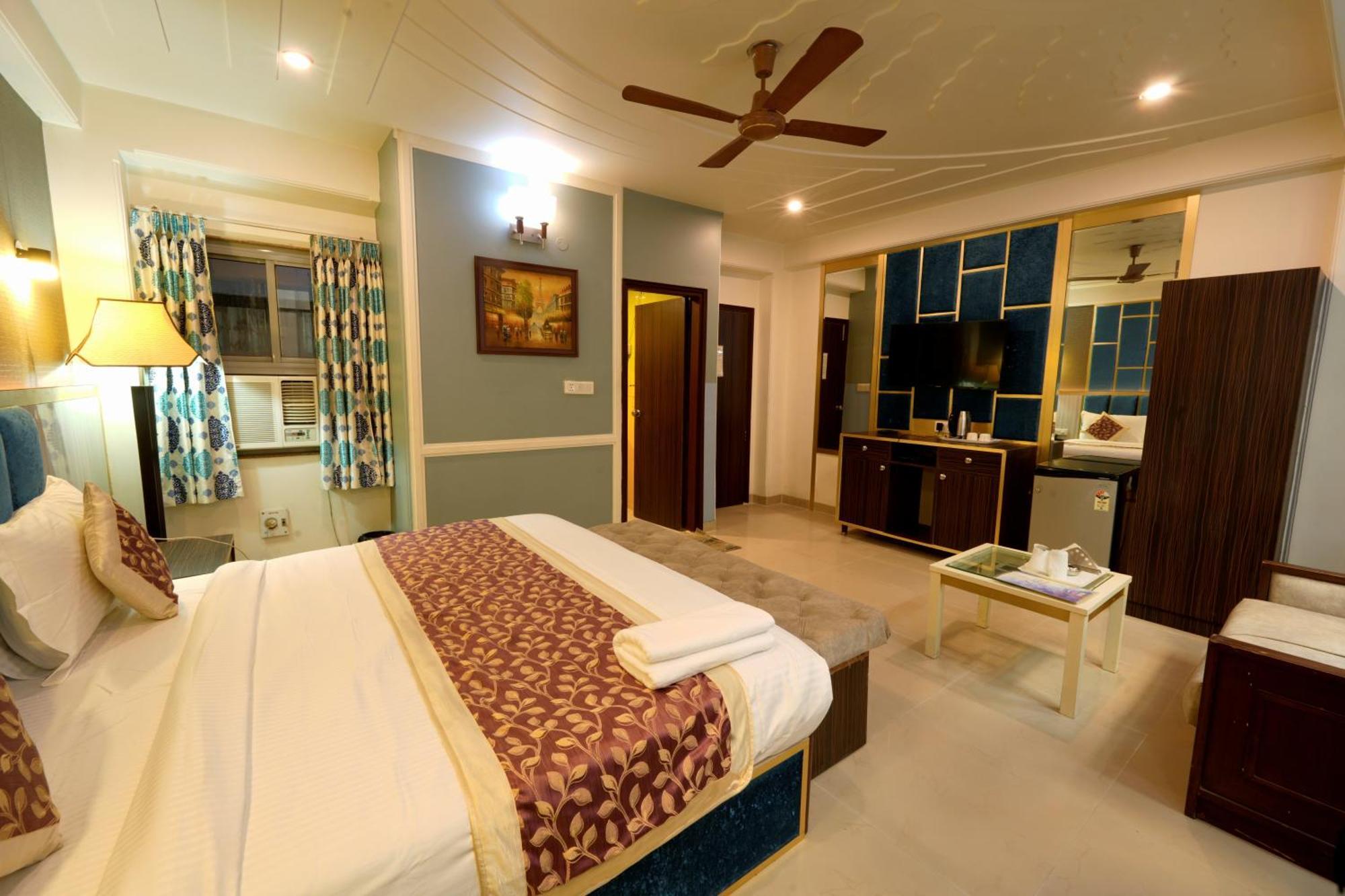 A Family Hotel Oppera Near Igi Airport Нью-Дели Экстерьер фото