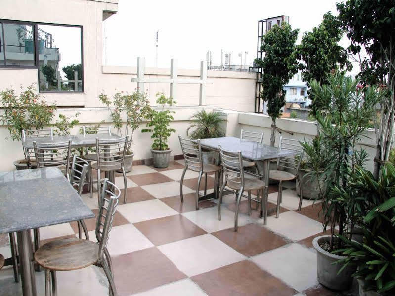 A Family Hotel Oppera Near Igi Airport Нью-Дели Экстерьер фото